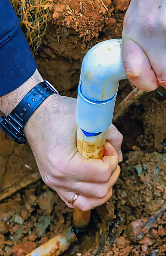 https://plumbermounthawthorn.com.au/uploads/2025/06/emergency-plumbing-882356.jpg